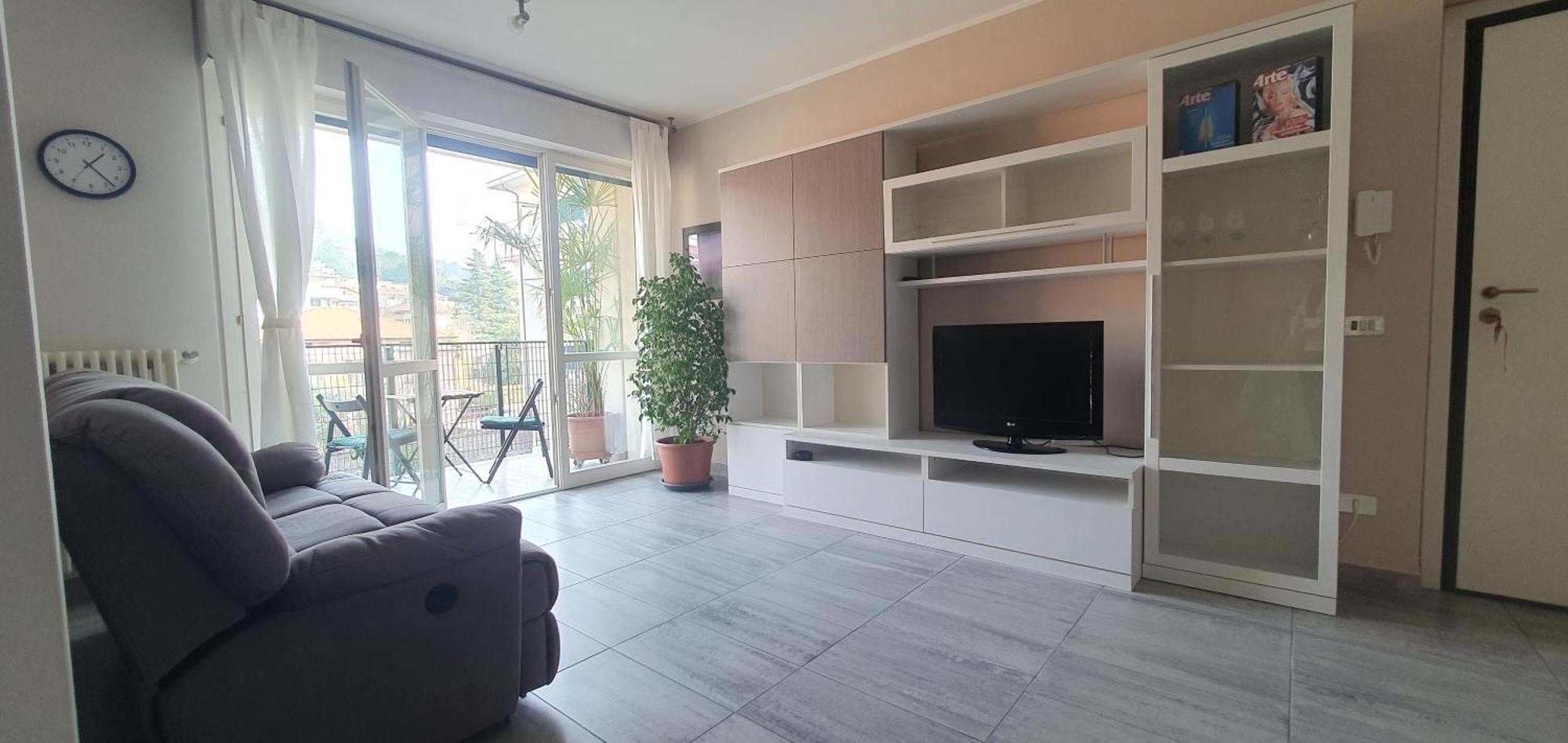 Casa Vacanze Matilde Gavirate Zewnętrze zdjęcie