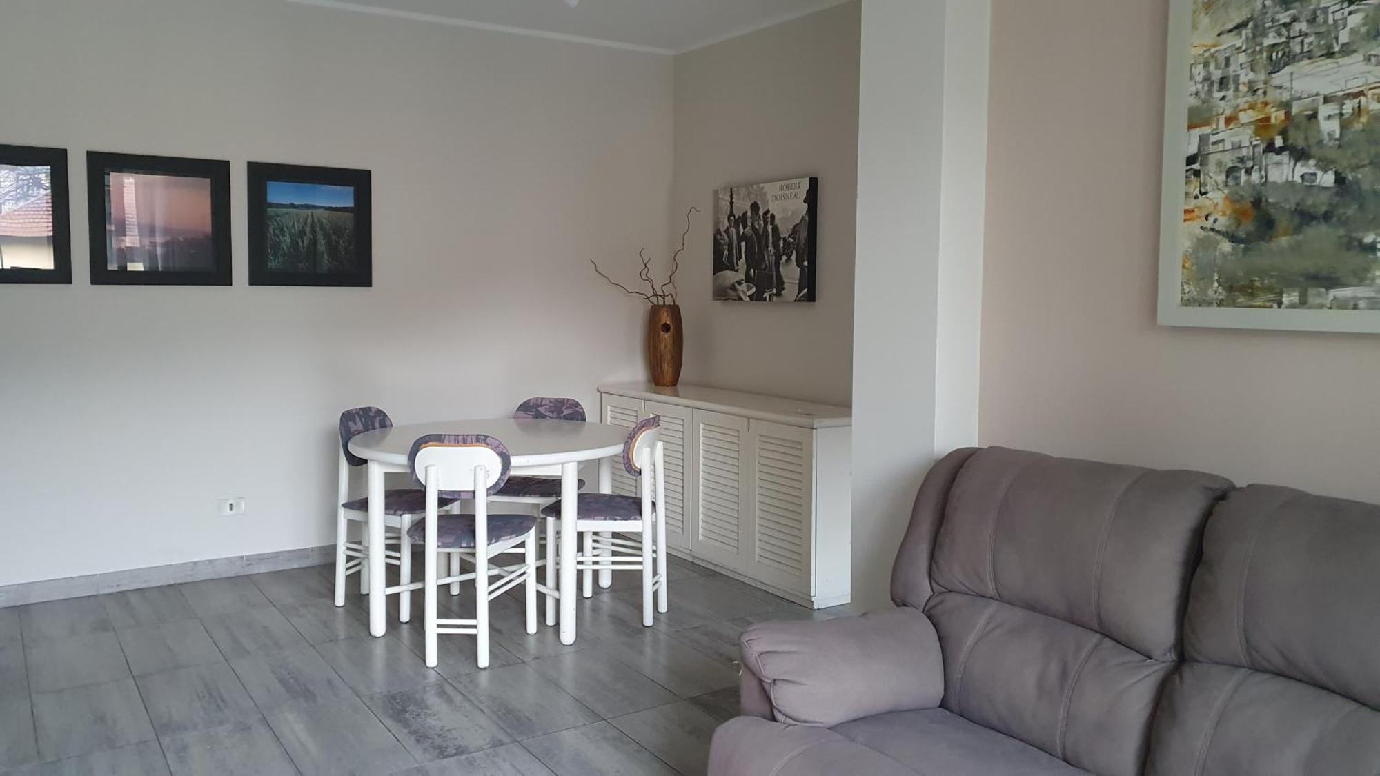 Casa Vacanze Matilde Gavirate Zewnętrze zdjęcie