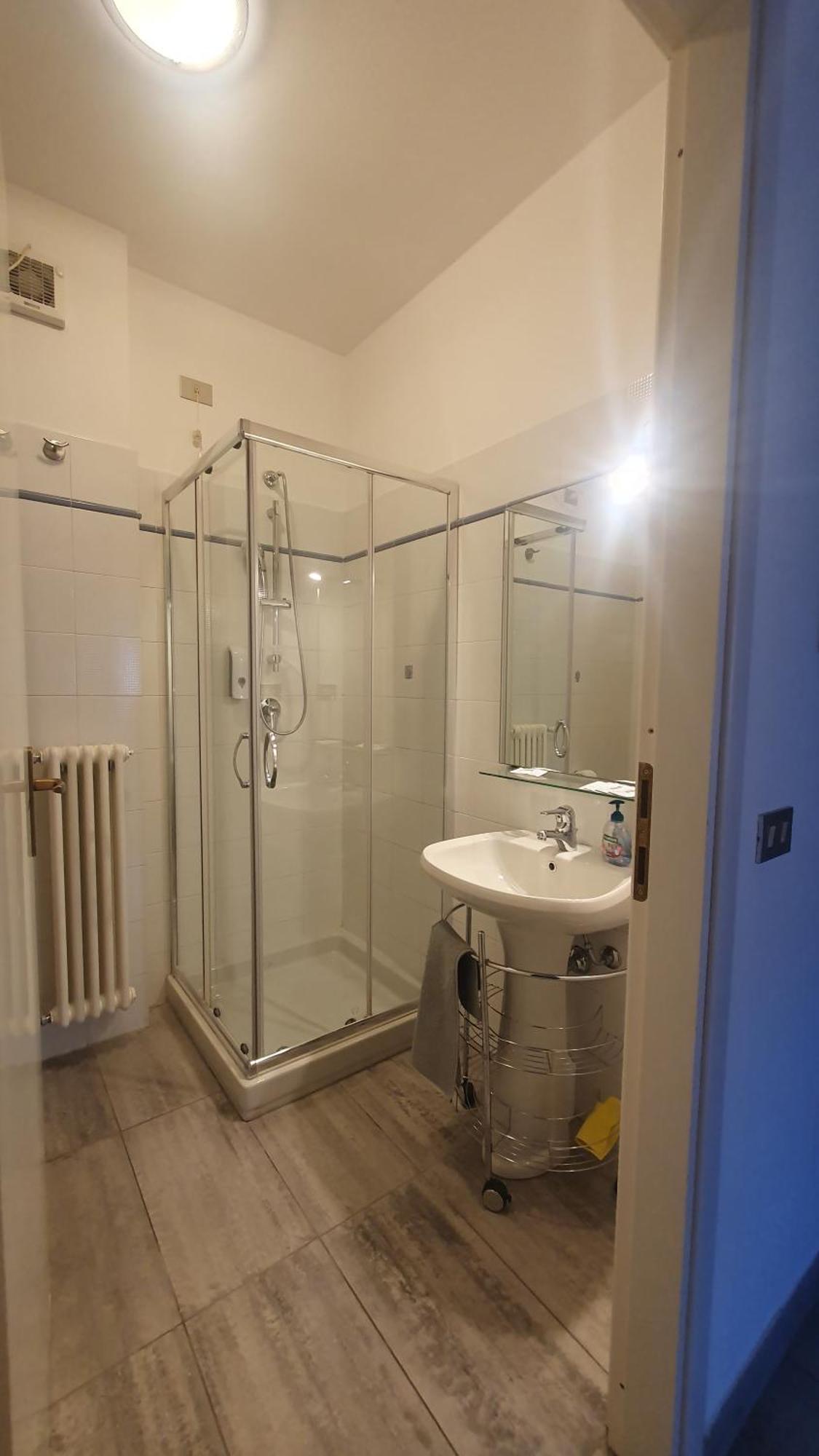 Casa Vacanze Matilde Gavirate Zewnętrze zdjęcie